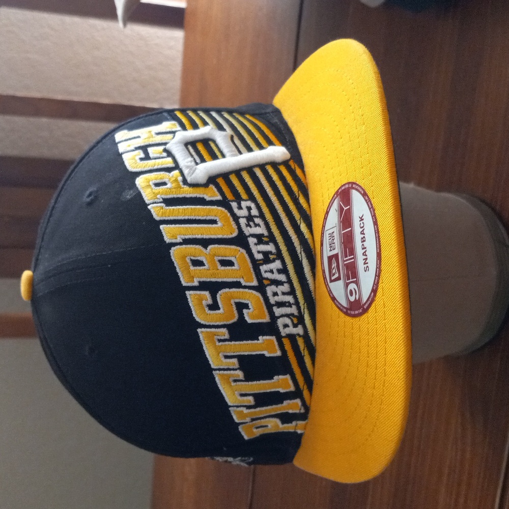 Two-tone New Era hat